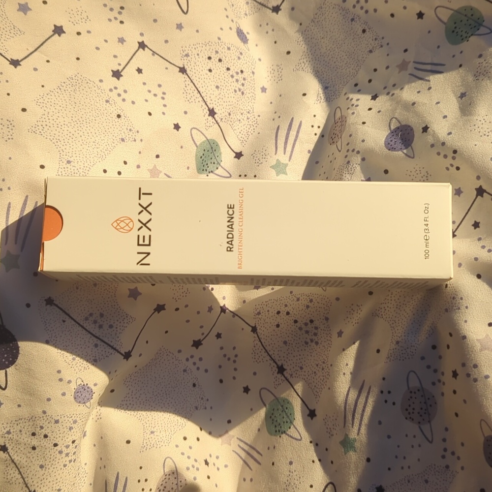 NEXXT Radiance Brightening Cleansing Gel